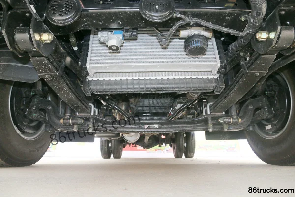 Foton Aumark Express 131 hp 4X2(6 wheels) 4.14m single-row van light truck (air brake) Chassis (1) | 86Trucks