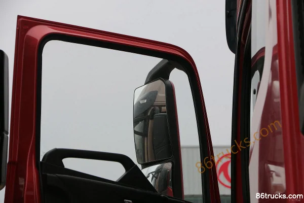 Dongfeng Commercial Vehicle Tianlong KL Heavy Truck Composite Edition 465hp 8X4(12 wheels) 9.6m Flatbed Cargo Truck Cab (2) | 86Trucks