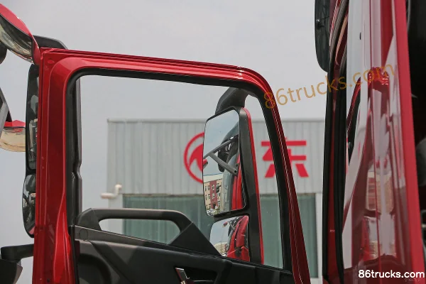 Dongfeng Commercial Vehicle Tianlong KL Heavy Truck 2019 Model 520 hp 6X4(10 wheels) Tractor Truck Cab (2) | 86Trucks