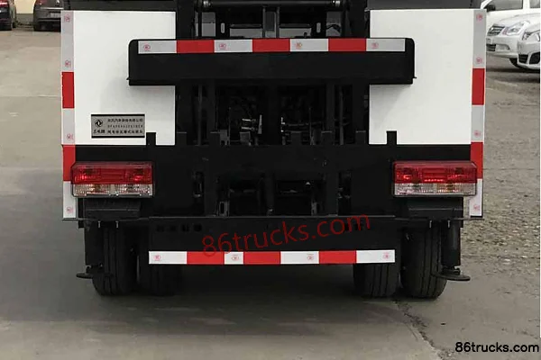 Dongfeng EV200 4X2(6 wheels) Pure Electric Compression Refuse Truck 48.97kWh Exterior (3) | 86Trucks