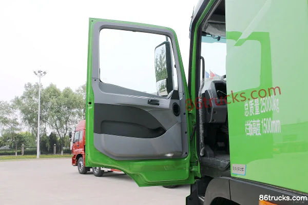 Foton Auman GTL 9 Series Heavy Truck Southwest Edition 360 hp 6X4(10 wheels) 5.8m Dump Truck Cab (1) | 86Trucks