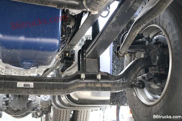 Foton Auman New ETX 6 Series Heavy Truck 400 hp 6X4(10 wheels) Tractor Truck (High Roof) Chassis (3) | 86Trucks