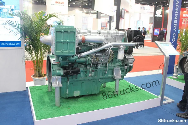Yuchai YC6T375C 375 hp 16.35L China III Diesel Engine Exterior (2) | 86Trucks