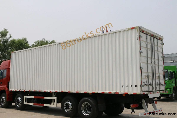 Foton Auman New ETX 6 Series Heavy Truck 280 hp 8X2(10 wheels) 9.53m Grating Cargo Truck Body (3) | 86Trucks