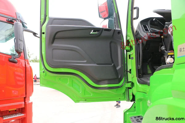 Foton Auman New ETX 9 Series Heavy Truck 320 hp 6X4(10 wheels) 5.8m Dump Truck Cab (3) | 86Trucks