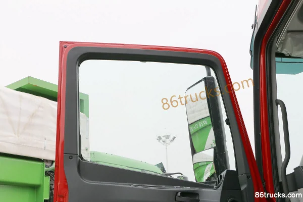 Foton Auman GTL 6 série camion lourd 300 ch 6X2(8 roues) camion porteur plateau 8,6 m Cabine (2) | 86Trucks