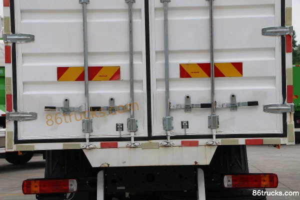 Foton Auman GTL 6 série camion lourd 300 ch 6X2(8 roues) camion porteur plateau 8,6 m Carrosserie (3) | 86Trucks