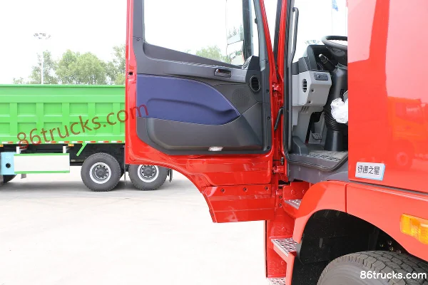 Foton AumanGTL 6 Series Heavy Truck 360 hp 8X4(12 wheels) 9.45m Stake Cargo Truck Cab (3) | 86Trucks