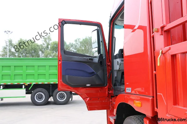 Foton AumanGTL 6 Series Heavy Truck 360 hp 8X4(12 wheels) 9.45m Stake Cargo Truck Cab (1) | 86Trucks