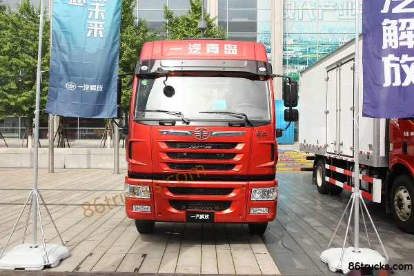 FAW Jiefang Qingdao Long VH Medium Truck 220 hp 4X2(6 wheels) 6.75m Stake Truck Exterior (2) | 86Trucks