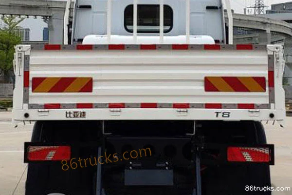 BYD T8 18T 4,95 m camion porteur à plate-forme à ridelles électrique pur 348 kWh 4X2(6 roues) Extérieur (3) | 86Trucks