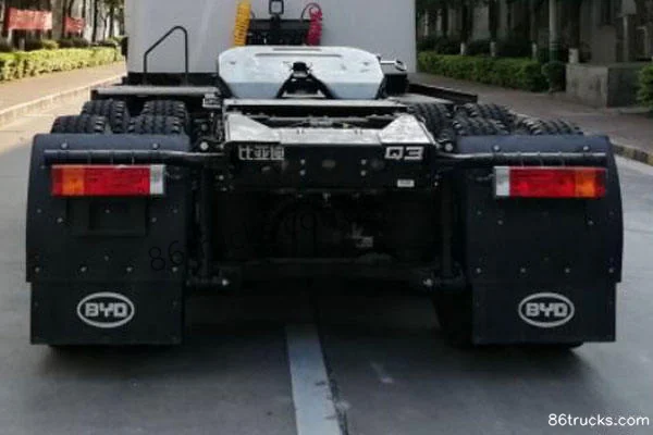 BYD Q3 26T 6X4(10 wheels) Electric Tractor Truck 348kWh Exterior (3) | 86Trucks