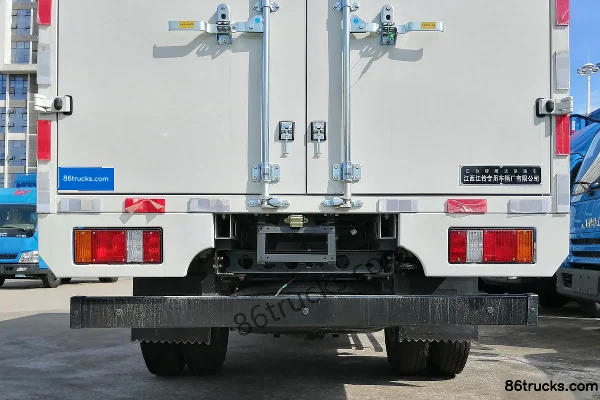 JMC Kaiyun Zhongti 143 hp 4X2(6 wheels) 3.105 m double-row van truck (China VI) Body (2) | 86Trucks