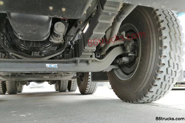 Dongfeng Commercial Vehicle Tianlong KC Heavy Truck 340 hp 8X4(12 wheels) 5.8m Dump Truck (Hande Axle) Chassis (3) | 86Trucks