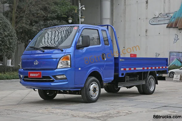 Changan Kuayue D5 PLUS Comfort Edition 1.8L 125hp 4X2(6 wheels) 3.6m Semi-row Flatbed Mini Truck (China VI) Exterior (3) | 86Trucks