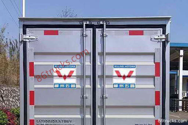 Wuling Rongguang Mini Truck 2.51T 2.59m single-row pure electric box truck 43.2kWh 4X2(6 wheels) Exterior (2) | 86Trucks