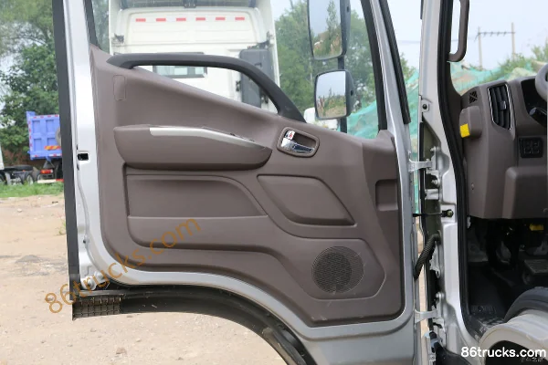 Foton Aumark S1 série version Zhiying 131 ch 4X2(6 roues) camion léger fourgon 4,14 m cabine simple (3) | 86Trucks
