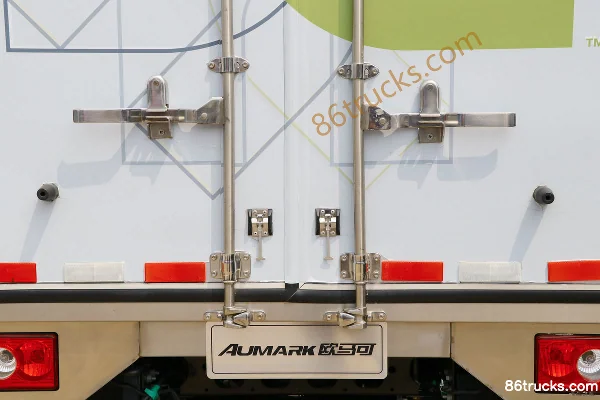 Foton Aumark S3 série moissonneuse-batteuse transport camion 156 ch 4X2(6 roues) 5,8 m cabine avancée avec couchette camion fourgon Carrosse