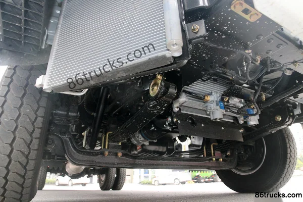 Isuzu KV600 130hp 4X2(6 wheels) 4.03m Refrigerated Truck (Shunzhao) Chassis (1) | 86Trucks