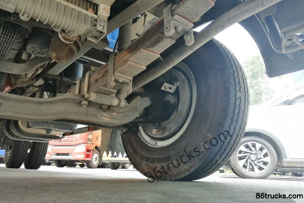 Sinotruk HOWO Tushuai 148 ch 4X2(6 roues) camion léger fourgon 4,15 m cabine simple Châssis (3) | 86Trucks
