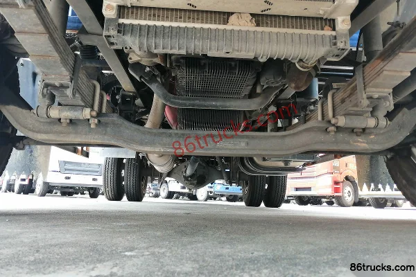 Sinotruk HOWO Tushuai 148 ch 4X2(6 roues) camion léger fourgon 4,15 m cabine simple Châssis (1) | 86Trucks