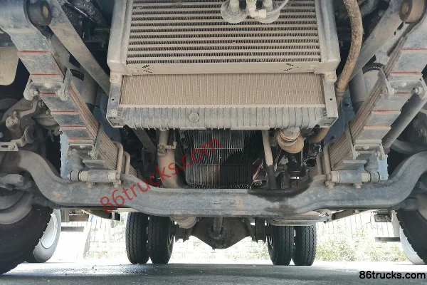 Sinotruk HOWO Tongsai 154 ch 4X2(6 roues) camion léger à ridelles monoplace 4,15 m (10 vitesses) Châssis (1) | 86Trucks
