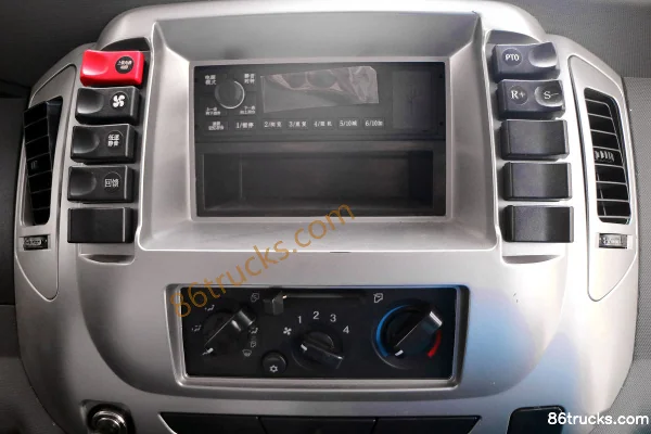 SENYI SE4 4.5T 4.14m single-row pure electric semi-side curtain logistics light truck 98.04kWh 4X2(6 wheels) Interior (2) | 86Trucks