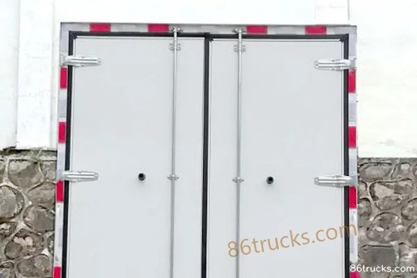 BYD T5D 4.5T 4.03m Single Row Pure Electric Van Light Truck 80.3kWh 4X2(6 wheels) Exterior (2) | 86Trucks