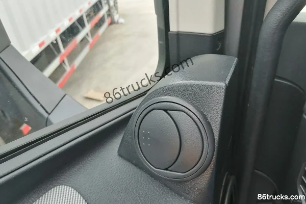Foton AumanEST Série 6 camion lourd 245 ch 6X2(8 roues) camion porteur à ridelles 9,45 m Cabine (3) | 86Trucks