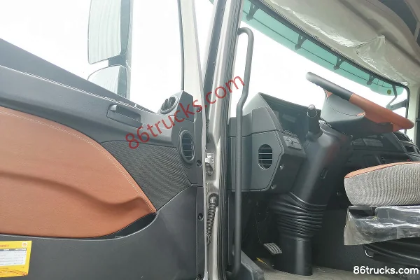 Foton AumanEST Série 6 camion lourd 245 ch 6X2(8 roues) camion porteur à ridelles 9,45 m Cabine (2) | 86Trucks