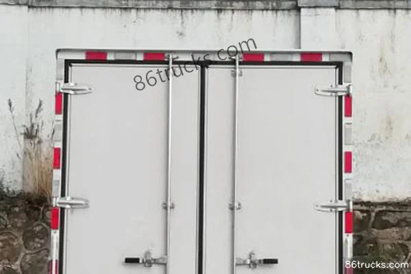 BYD T6 7.49T 4.03m Single Row Pure Electric Box Light Truck 120.45kWh 4X2(6 wheels) Exterior (2) | 86Trucks