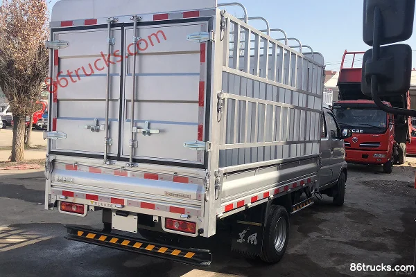 Dongfeng T3 (anciennement Xiaobawang W) 110 ch 4X2(6 roues) essence 3,05 m camion à grille double cabine Extérieur (3) | 86Trucks