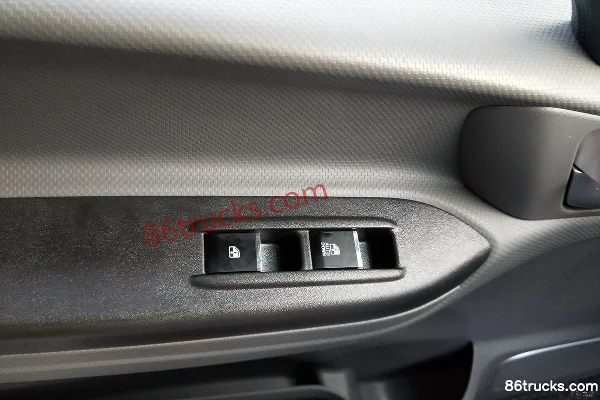 JAC Shuailing Q3 version urbaine tout usage 132 ch 4X2(6 roues) camion fourgon léger cabine simple 4,15 m (2) | 86Trucks