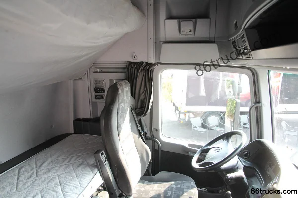 Mercedes-Benz Actros Heavy Truck 480 hp 6X2(8 wheels) 7.3m Van Cargo Truck (Model 2548L) Cab (3) | 86Trucks