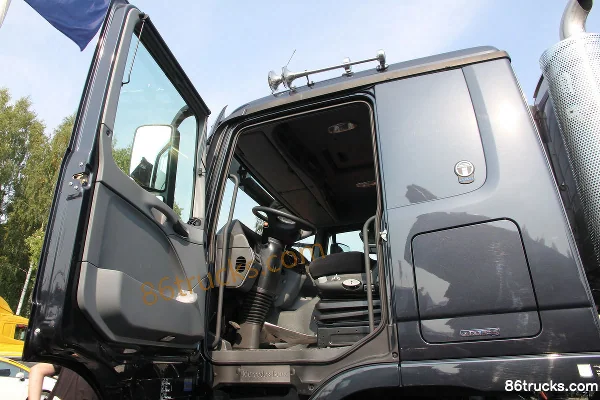 Mercedes-Benz Actros camion lourd 550 ch 8X8(12 roues) camion porteur (châssis modèle 4155) Cabine (1) | 86Trucks