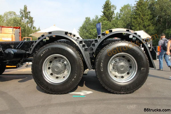 Mercedes-Benz Actros camion lourd 550 ch 8X8(12 roues) camion porteur (châssis modèle 4155) (3) | 86Trucks