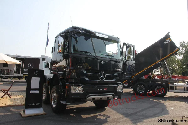 Mercedes-Benz Actros camion lourd 550 ch 8X8(12 roues) camion porteur (châssis modèle 4155) Extérieur (2) | 86Trucks