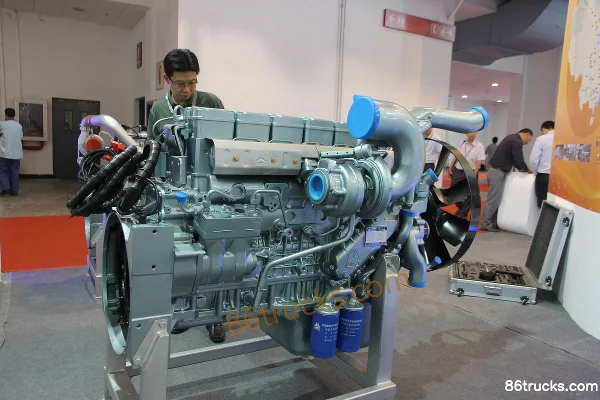 Sinotruk D12.42-30 420hp 12L China III Diesel Engine Exterior (2) | 86Trucks