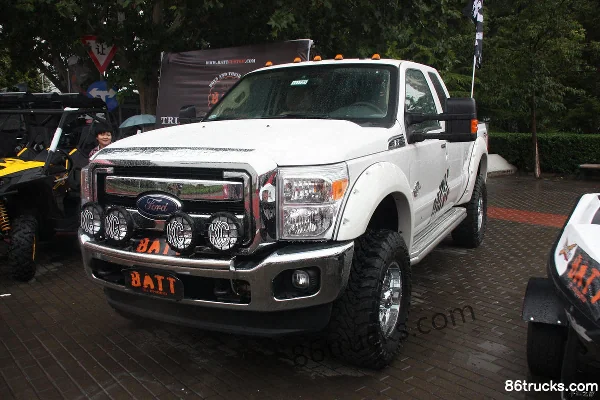 Ford F-350 série 2011 4x4(6 roues) 6.2L essence cabine approfondie pick-up (3) | 86Trucks