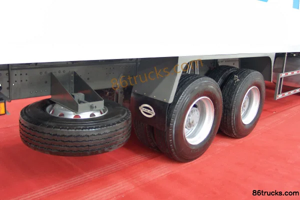 Shijun Geaolei camion lourd 310 ch 8X4(12 roues) camion porteur fourgon Cabine (3) | 86Trucks