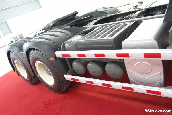 Shijun Geaolei Heavy Truck 430 hp 6X4(10 wheels) Tractor Truck Chassis (3) | 86Trucks