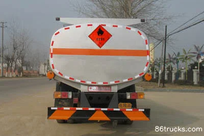 FAW Jiefang Qingdao Hanwei(J5M) 180 hp 4X2(6 wheels) Tank Truck (Chusheng brand) Cab (1) | 86Trucks