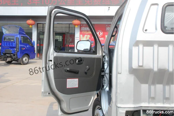Dongfeng T3 (formerly Xiaobawang W) 1.5L 113hp 4X2(6 wheels) 3.7m single row box truck (China VI) Cab (1) | 86Trucks
