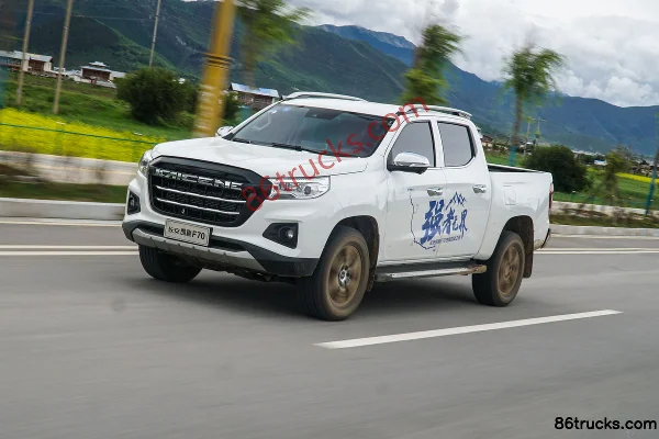 Changan Kaicheng F70 Standard Edition 2.5T Diesel 129hp 4WD Standard Wheelbase Double Row Pickup Exterior