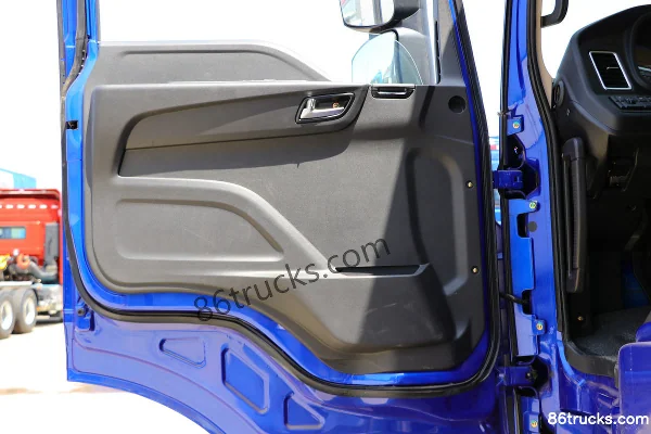 Foton Auman New ETX 6 Series Heavy Truck 420 hp 6X4(10 wheels) LNG Tractor Truck Cab (2) | 86Trucks