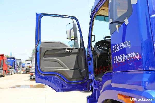 Foton Auman New ETX 6 Series Heavy Truck 420 hp 6X4(10 wheels) LNG Tractor Truck Cab (1) | 86Trucks