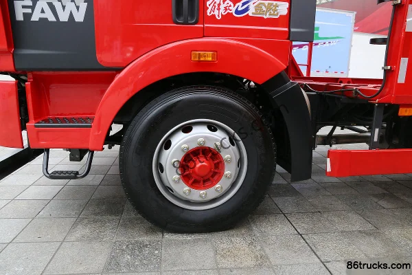 FAW Liute Jinlu 260 ch 4X2(6 roues) porte-voitures à essieu central Châssis (3) | 86Trucks