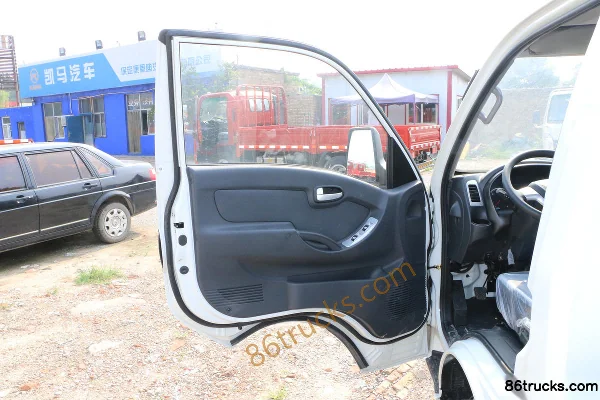 Kama Ruihang X1 1.5L 110hp 4X2(6 wheels) 3.98m Single Row Flatbed Micro Truck Cab (2) | 86Trucks