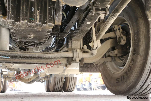 Dongfeng Commercial Vehicle Tianlong Heavy Truck Qihang Edition 450hp 6X4(10 wheels) Dangerous Goods Tractor Truck (435 Rear Axle) Chassis (