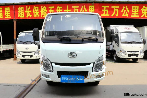 Yuejin Fuxing S100Q 1.6L 123hp 4X2(6 wheels) Gasoline 2.65m Double Row Stake Truck Exterior (2) | 86Trucks